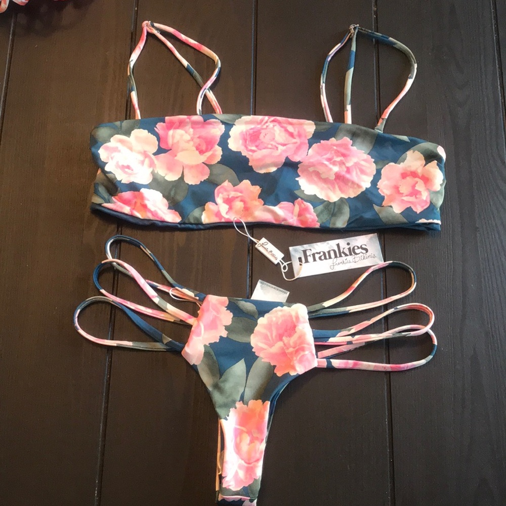 Frankies bikinis